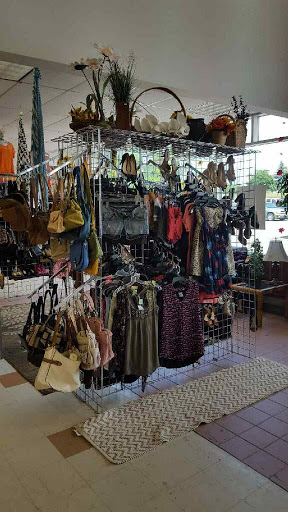 Thrift Store «The Salvation Army Family Store & Donation Center», reviews and photos, 6555 Sashabaw Rd, Village of Clarkston, MI 48346, USA