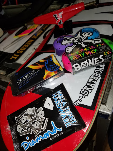 Bicycle Store «Fixie Bikes and Skateboards», reviews and photos, 445 N Garey Ave, Pomona, CA 91767, USA