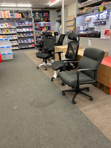 Office Supply Store «Staples», reviews and photos, 24-41 31st St, Astoria, NY 11102, USA