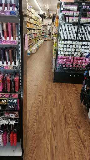 Beauty Supply Store «Lucky Beauty Supply Inc», reviews and photos, 1685 Grand Ave, Baldwin, NY 11510, USA