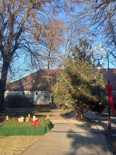 Magyarok Nagyasszonya Római Katolikus Templom - Ladánybene