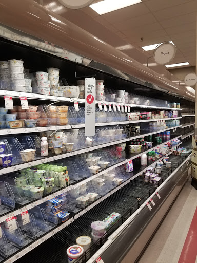 Department Store «Target», reviews and photos, 11051 Victory Blvd, North Hollywood, CA 91606, USA