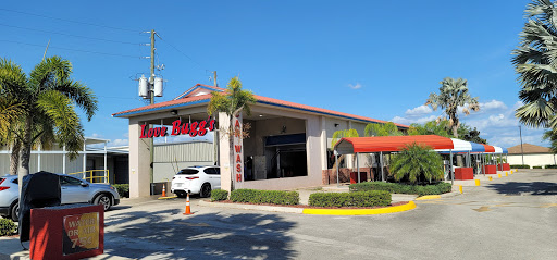 Love Buggs Car Wash en Sebring