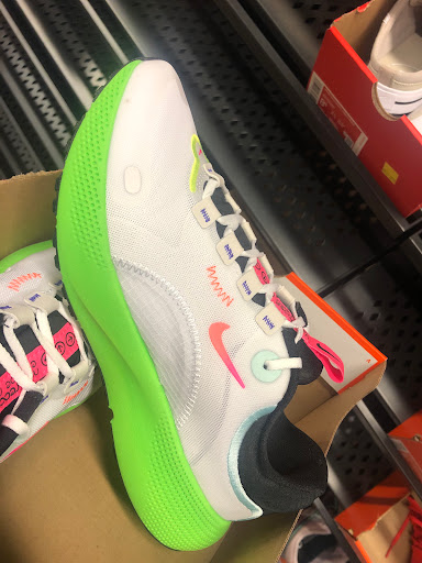 Sporting Goods Store «Nike Factory Store», reviews and photos, 3000 Grapevine Mills Pkwy #611, Grapevine, TX 76051, USA