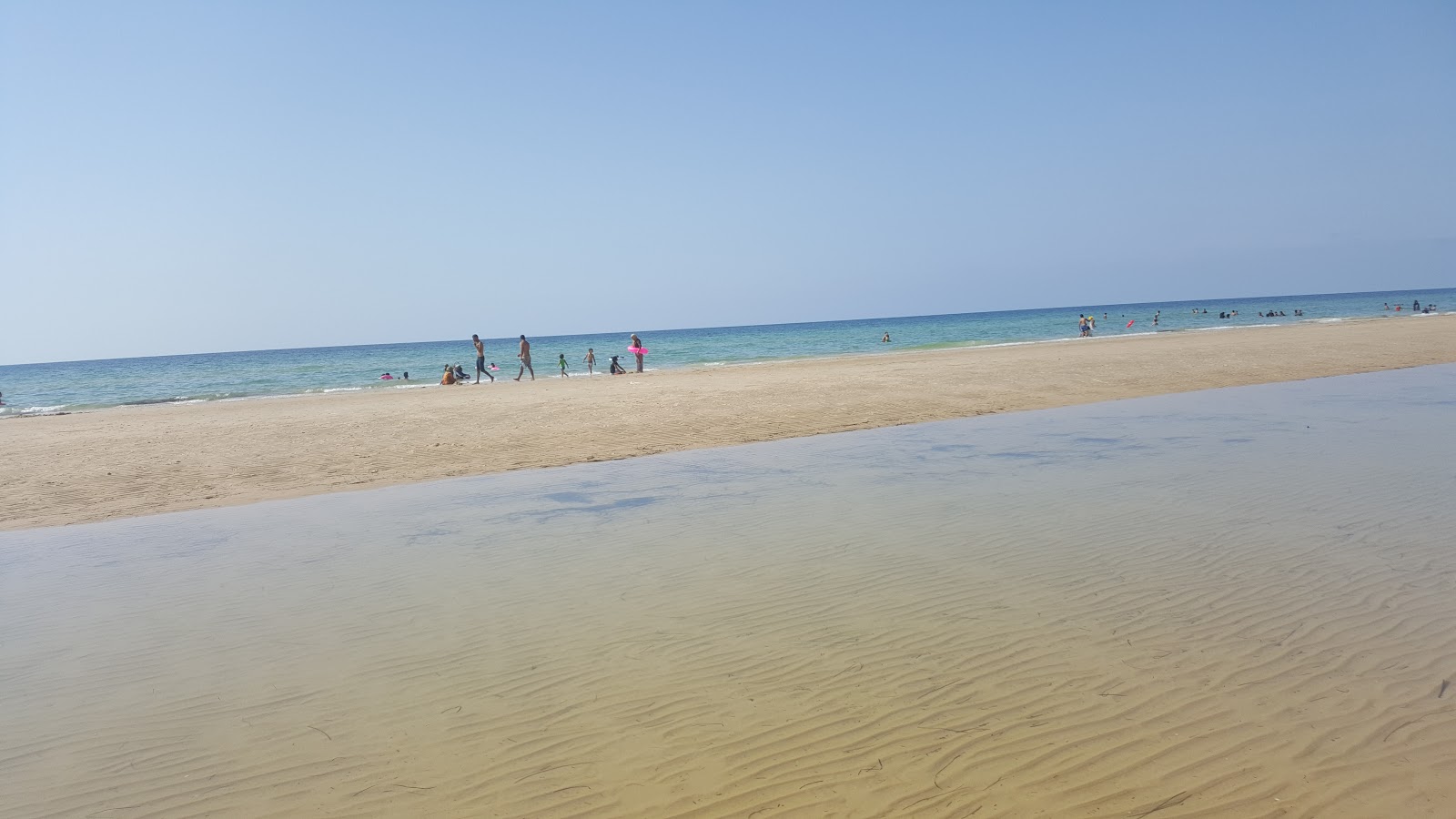 Fotografie cu Chaffar beach cu o suprafață de nisip alb