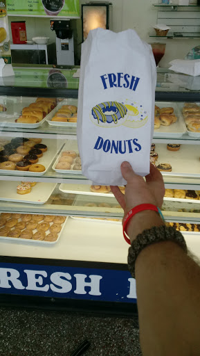Donut Shop «USA Donuts», reviews and photos, 902 N Westmoreland Rd, Dallas, TX 75211, USA