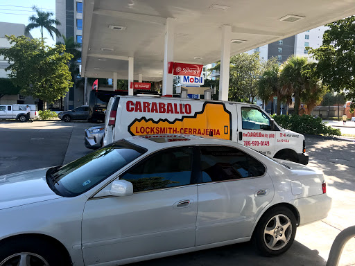 Locksmith «Cerrajeria Caraballo Locksmith Miami», reviews and photos, 1270 SW 8th St, Miami, FL 33135, USA