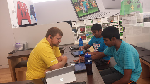 Computer Store «Microsoft Store - The Domain», reviews and photos, 3309 Esperanza Crossing #104, Austin, TX 78758, USA