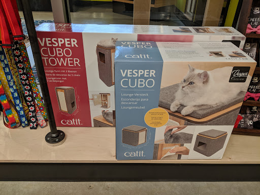 Pet Supply Store «MadCat Pet Supplies», reviews and photos, 1012 Williamson St, Madison, WI 53703, USA