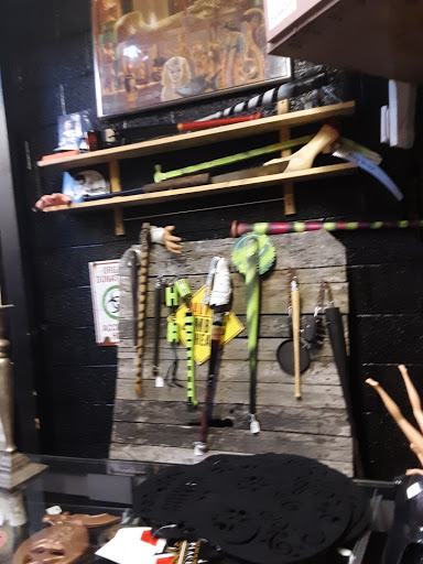 Tattoo Shop «The Rue Morgue Tattoo Gallery», reviews and photos, 198 W Jefferson St, Franklin, IN 46131, USA