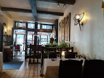 Atmosphère du Restaurant thaï Baan Thaï à Paris - n°13