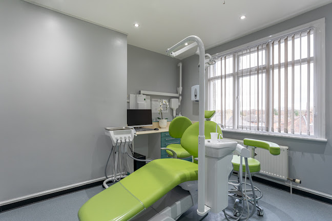 Reviews of Zayra dental practice in Leeds - Dentist
