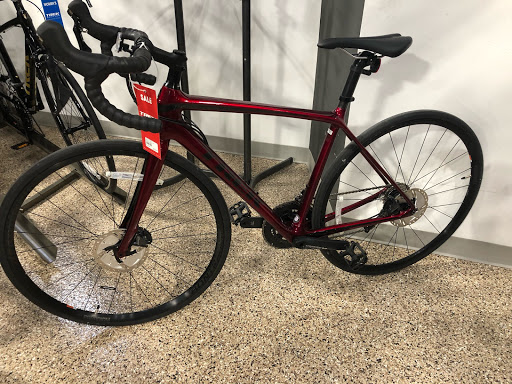 Bicycle Store «Trek Bicycle Store», reviews and photos, 1925 Skokie Valley Rd, Highland Park, IL 60035, USA