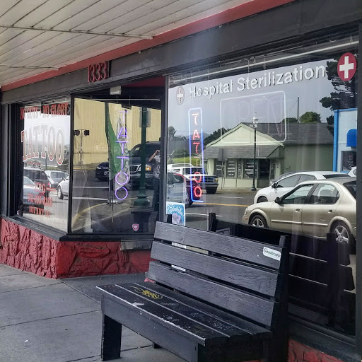 Tattoo Shop «No Guts No Glory Tattoo», reviews and photos, 1333 NW U.S. 101, Lincoln City, OR 97367, USA