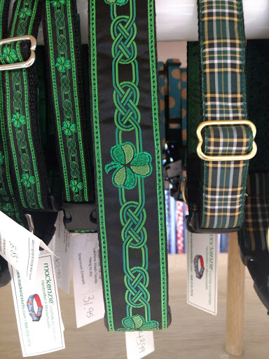 Pet Supply Store «One Lucky Dog Bakery», reviews and photos, 45 Public Square, Medina, OH 44256, USA