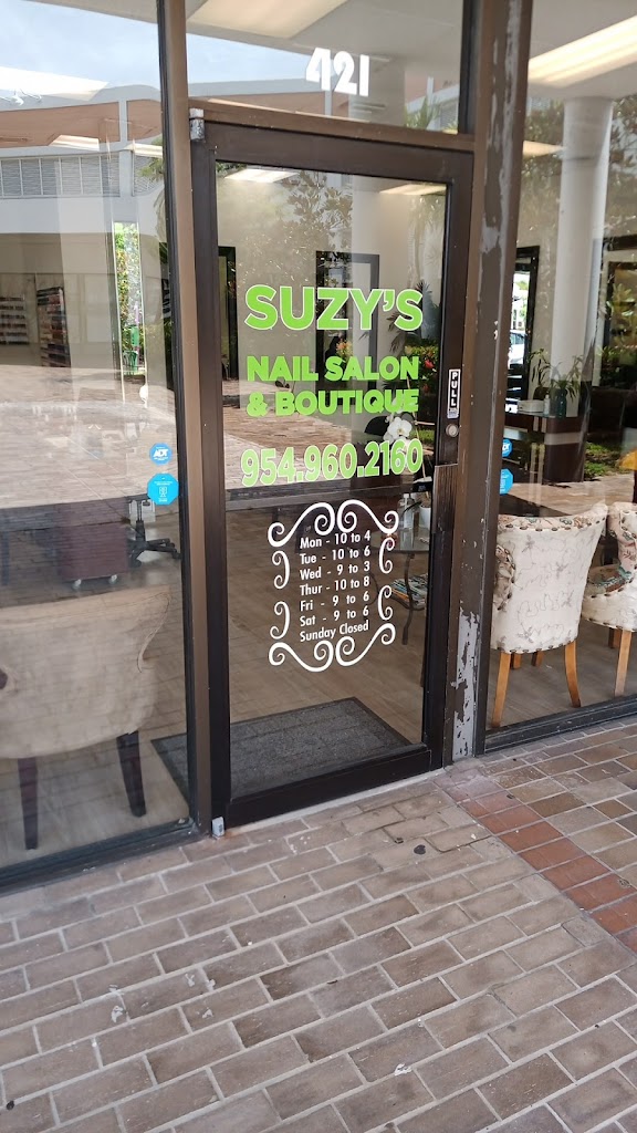Suzy's Salon Boutique 33060