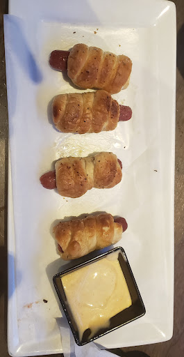 Sports Bar «Dave & Busters», reviews and photos