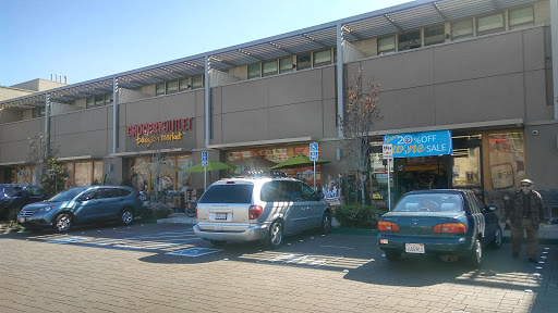Grocery Store «Grocery Outlet Bargain Market», reviews and photos, 3445 Alma St, Palo Alto, CA 94306, USA