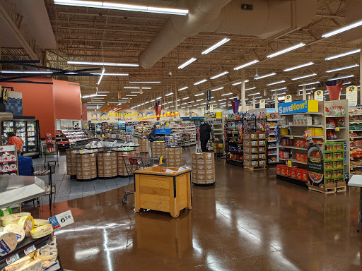 Grocery Store «Hannaford Supermarket», reviews and photos, 255 Warner Blvd, Taunton, MA 02780, USA