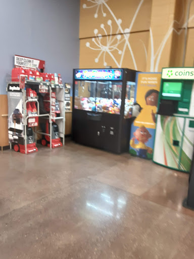 Grocery Store «Kroger», reviews and photos, 525 E Clifty Dr, Madison, IN 47250, USA