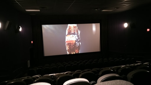 Movie Theater «Regal Cinemas New Albany 16», reviews and photos, 300 Professional Ct, New Albany, IN 47150, USA