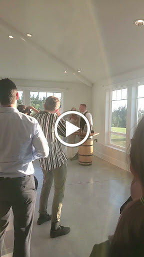 Restaurant «Oswego Hills Vineyard», reviews and photos, 450 Rosemont Rd, West Linn, OR 97068, USA