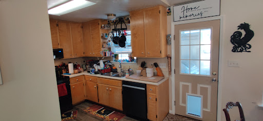 Granite Supplier «Flintstones Kitchen Cabinets & Countertops», reviews and photos, 2370 Capital Cir NE, Tallahassee, FL 32308, USA