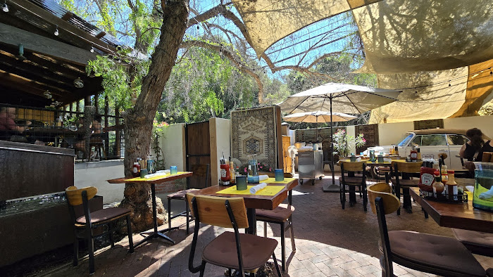 Restaurant near Dunes Inn Wilshire