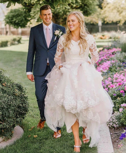 Bridal Shop «A Closet Full of Dresses», reviews and photos, 1249 N Greenfield Rd, Mesa, AZ 85205, USA