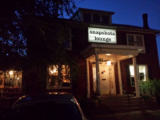 Lounge «Snapshots Lounge», reviews and photos, 1320 Weaver Dr, Granville, OH 43023, USA