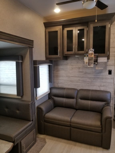 Stone RV Sales & Service, 3808 38 Ave, Whitecourt, AB T7S 0A2, Canada, 