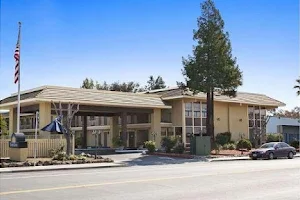 Days Inn by Wyndham Gilroy image