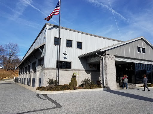 Auto Repair Shop «L. C. Auto Body Inc.», reviews and photos, 5547 Lincoln Hwy, Parkesburg, PA 19365, USA