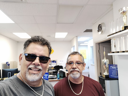 Auto Body Shop «Service King Collision Repair of South 1st - Austin», reviews and photos, 2707 S 1st St, Austin, TX 78704, USA