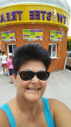 Ice Cream Shop «Twistee Treat Pinellas Park», reviews and photos, 4556 Mainlands Blvd W, Pinellas Park, FL 33782, USA