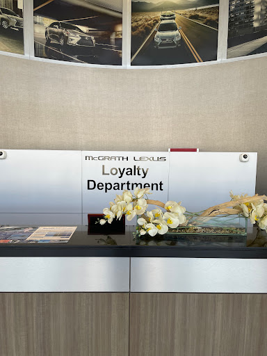 Lexus Dealer «McGrath Lexus of Chicago», reviews and photos, 1250 W Division St, Chicago, IL 60642, USA