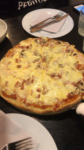 Piccola Pizza Rústica - Pizzeria