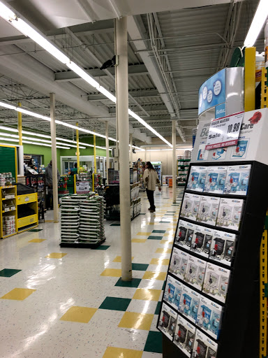 Pet Supply Store «Pet Supplies Plus», reviews and photos, 5092 Mayfield Rd, Lyndhurst, OH 44124, USA