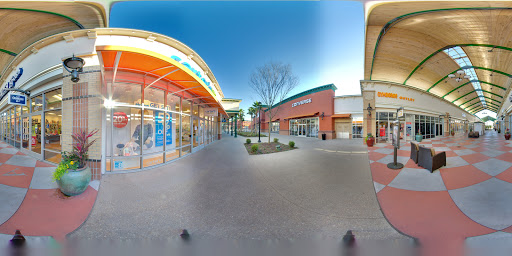 Outlet Mall «Tanger Outlet Savannah», reviews and photos, 200 Tanger Outlet Blvd, Pooler, GA 31322, USA