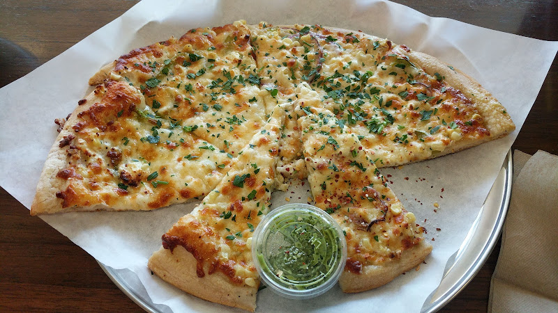 #4 best pizza place in Oakland - Dimond Slice Pizza