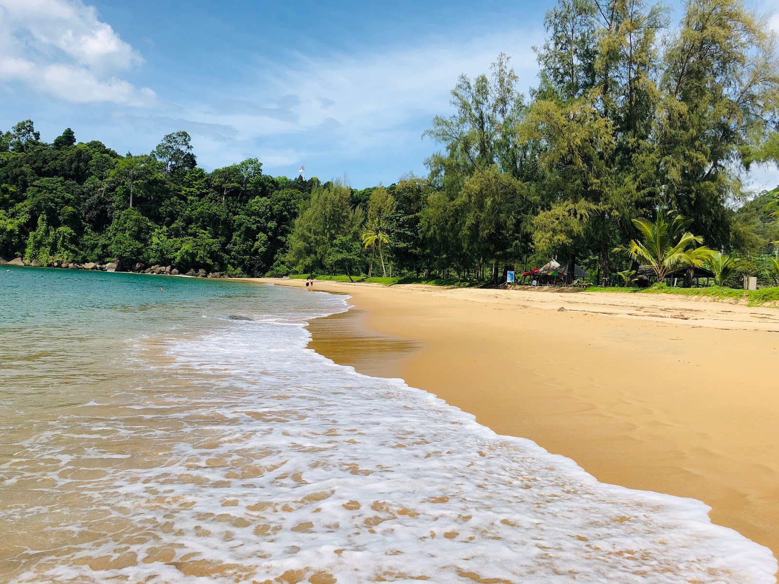 Foto von Khao Lak South Beach - beliebter Ort unter Entspannungskennern