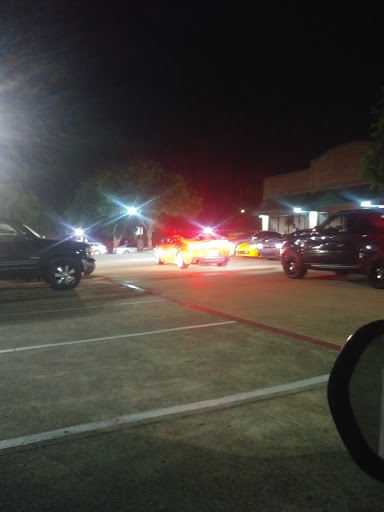 Lounge «Brickhouse», reviews and photos, 2021 N Hampton Rd, DeSoto, TX 75115, USA