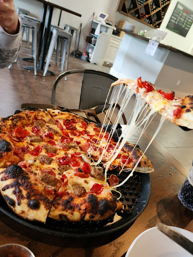 #4 best pizza place in Flowery Branch - Peyton's Pie Company