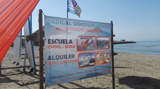 Radical Windsurf Center en Cullera, Valencia