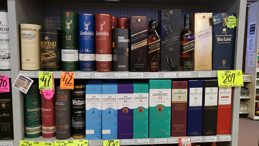 Liquor Store «Centennial Wine & Spirits», reviews and photos, 324 McCaslin Blvd, Louisville, CO 80027, USA