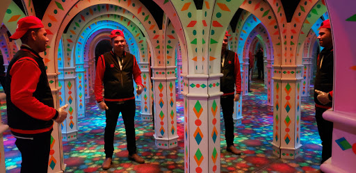 Tourist Attraction «Amazing Mirror Maze», reviews and photos, 353 N E Ct, Bloomington, MN 55425, USA
