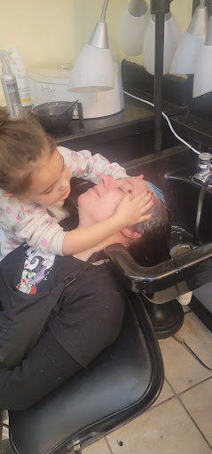 Barber Shop «Davison Family Barber Shop», reviews and photos, 9017 Davison Rd, Davison, MI 48423, USA