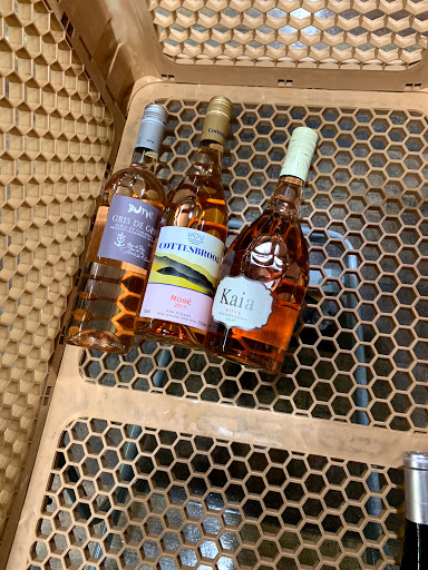 Wine Store «Total Wine & More», reviews and photos, 230 Cherry St, Milford, CT 06460, USA