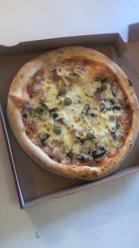 Pizza du Restaurant FAMILLY pizza à Preignac - n°5