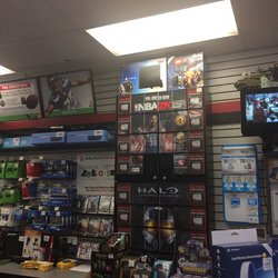 Video Game Store «GameStop», reviews and photos, 1910 Lincoln Blvd, Santa Monica, CA 90405, USA